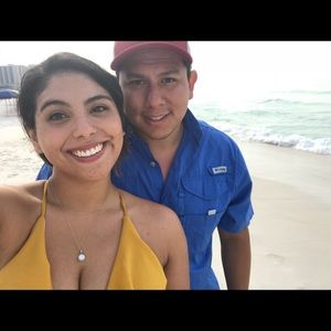 Meet your Posher, Dee